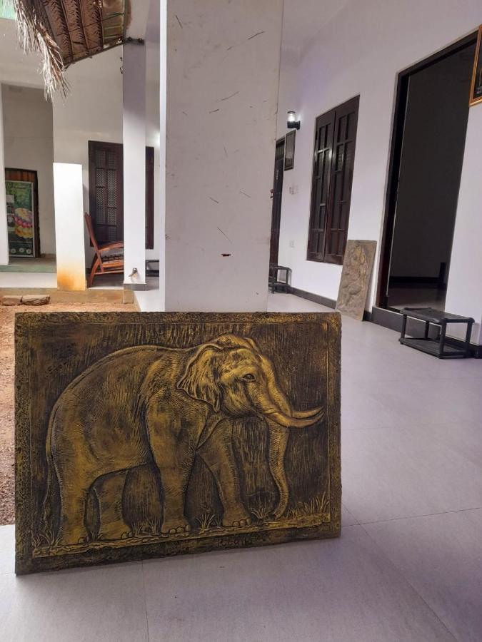 Heritage Rangiri Villa Dambulla Exterior photo